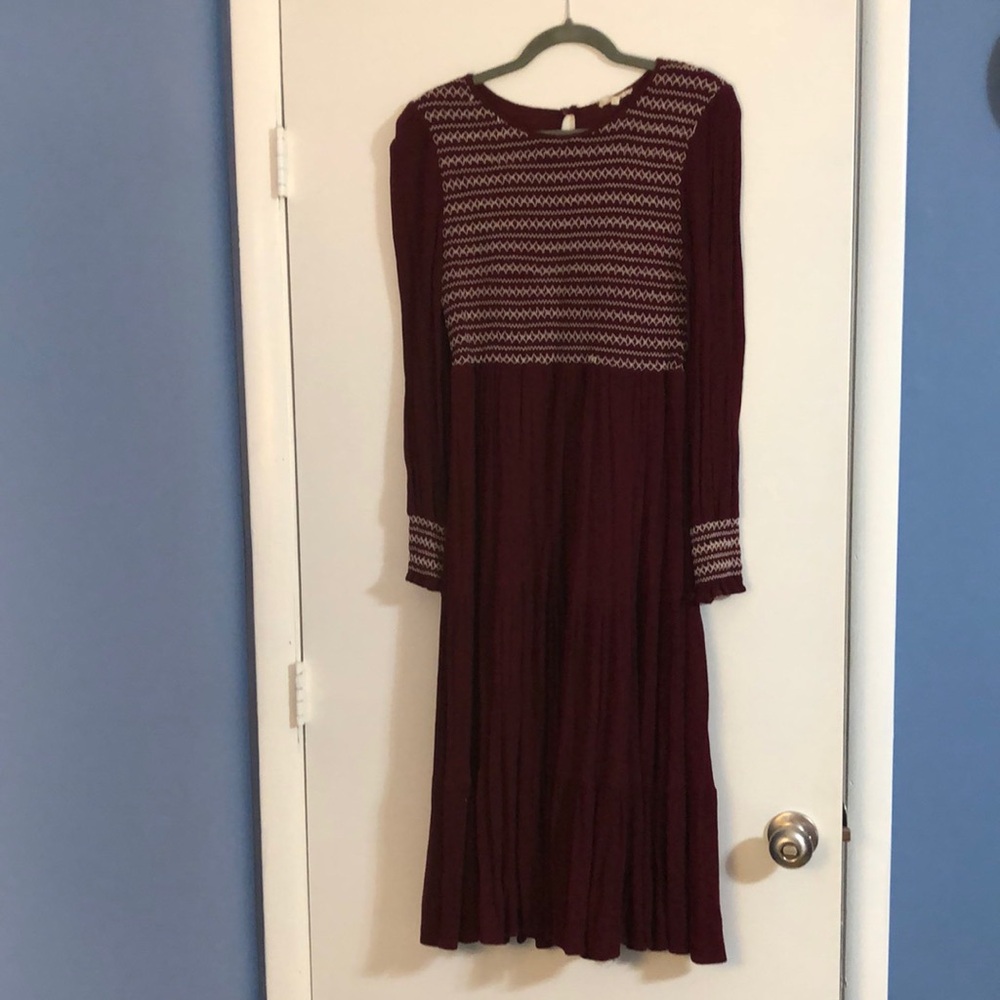 Burgundy Tiered Skirt Smocked Bodice Midi Dress with Long Sleeves